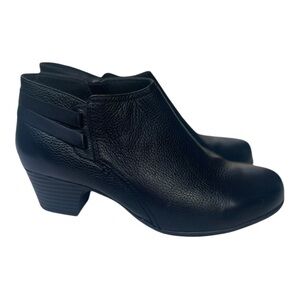 Collection By Clarks Women’s Valorie 2 Ashly Black Leather Ankle Booties